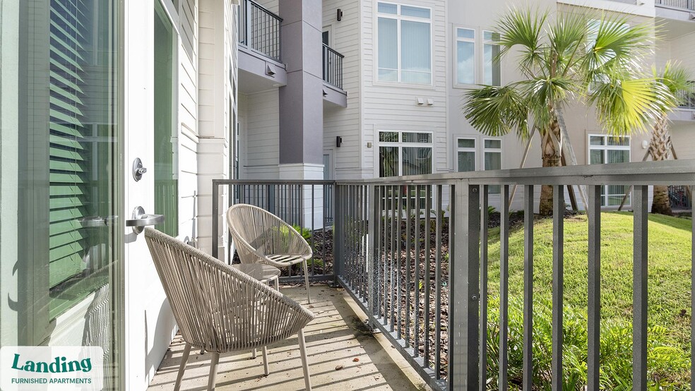 Building Photo - 5256 International Dr