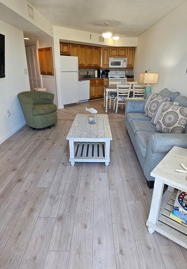 Building Photo - Beach Living at Its Finest – Fully Furnished 1BR/1BA Condo | All Utilities Included