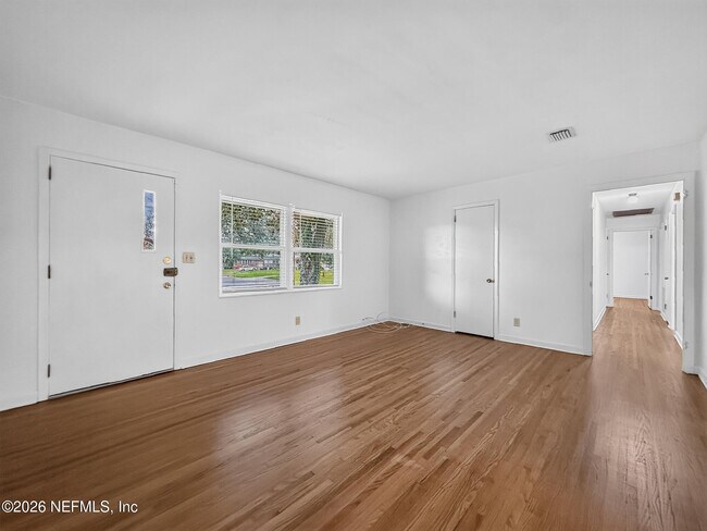 Building Photo - 6306 Romilly Dr