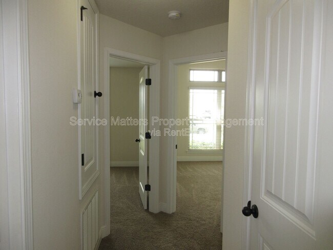 Building Photo - 5673 Cane Syrup Cir