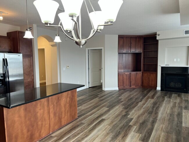 Building Photo - 1155 Ford Rd