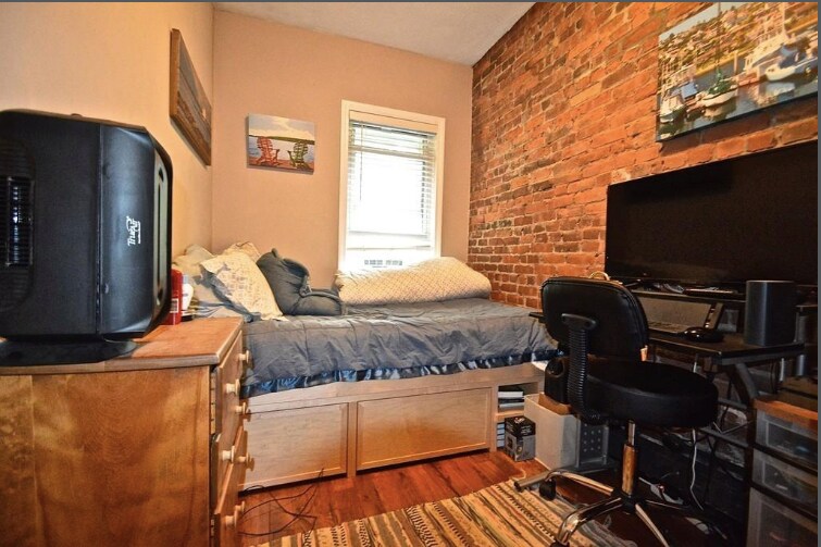 Building Photo - 1793 Beacon St