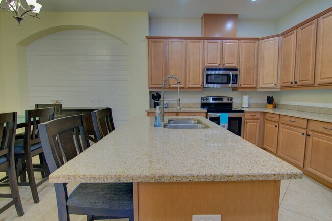 Building Photo - 9385 Isla Bella Cir