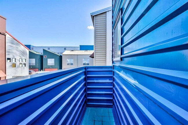 Building Photo - 3212 Yellowstone Blvd