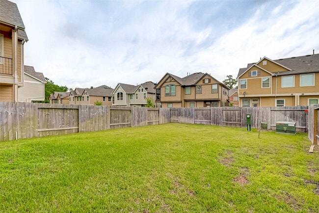 Building Photo - 106 Berlandier Ash Ct