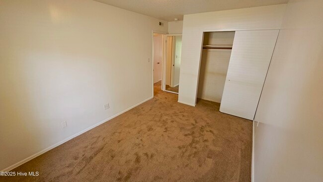 Building Photo - 709 Terrace Ct