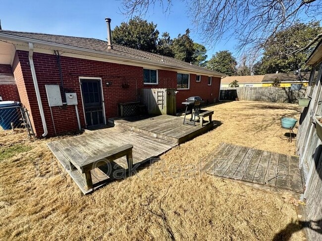 Building Photo - 4705 Nuttfield Ln