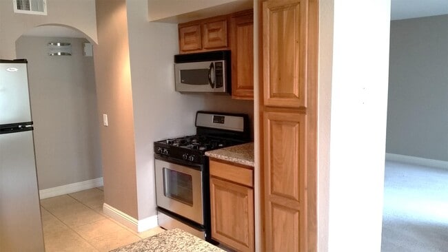 Building Photo - 6500 W Lake Mead Blvd