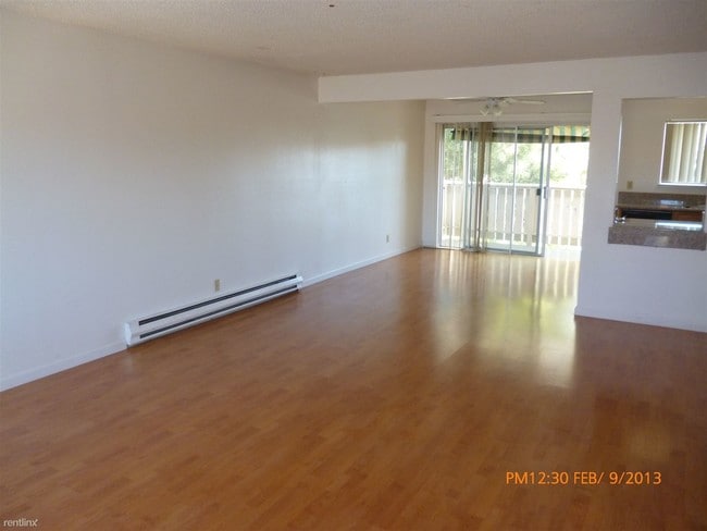Building Photo - 501 W Hacienda Ave