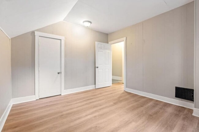 Building Photo - 14-24 C street