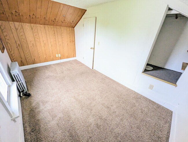 Building Photo - 116 Cushing St