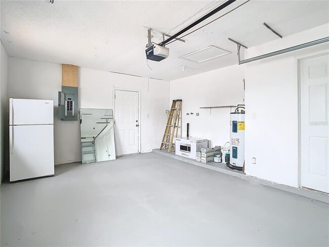 Building Photo - 1612 Fox Run Dr