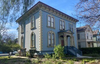 Building Photo - 593 S Sixth St