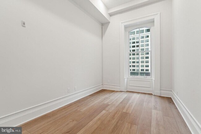 Building Photo - 1822 Chestnut St