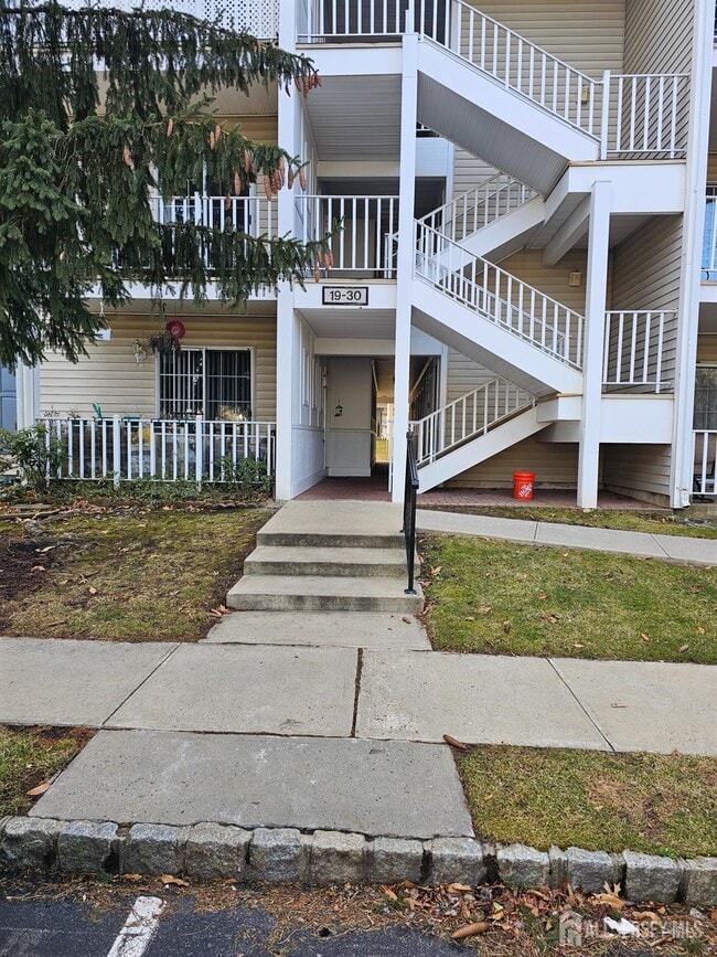 Building Photo - 21 Brighton Way