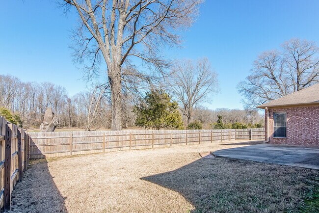 Building Photo - 7942 Breezy Meadows Ln