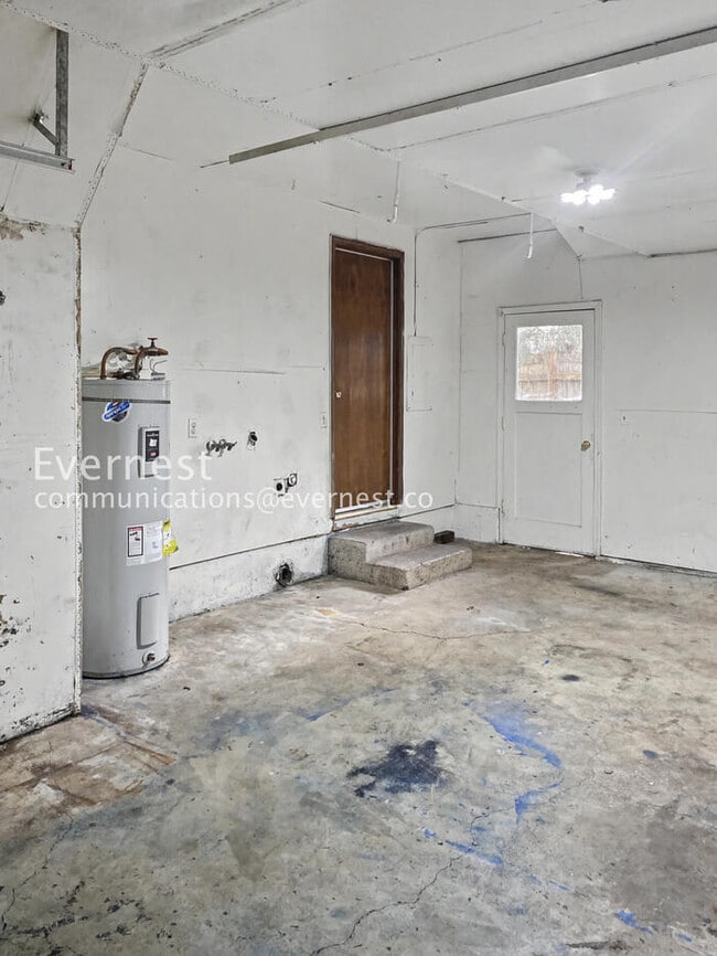 Building Photo - 88026 9th St