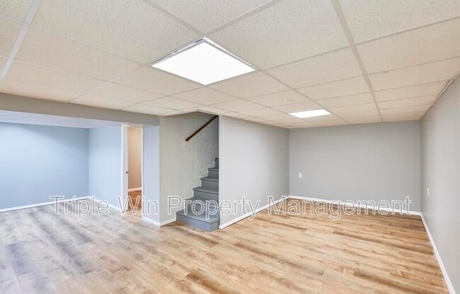 Building Photo - 1405 Willowbrook Dr