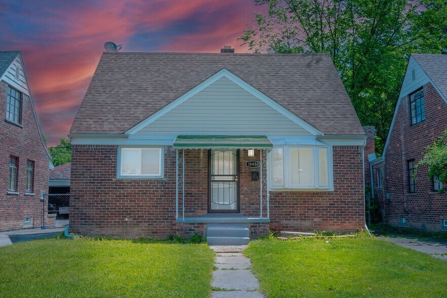 Primary Photo - 18488 Shields St