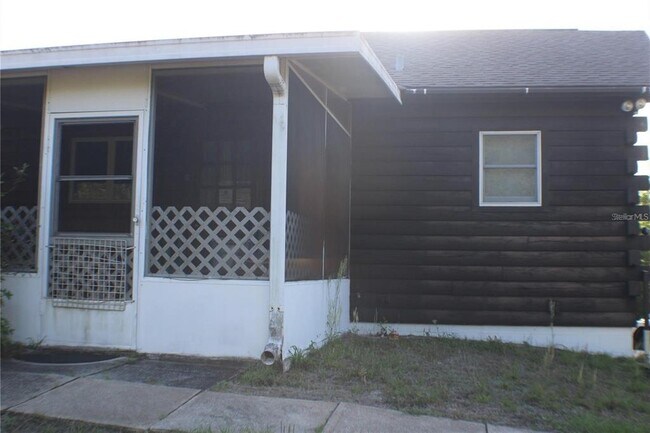 Building Photo - 3045 Yorkshire Dr