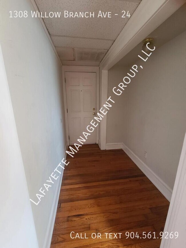 Building Photo - 1308 Willow Branch Ave