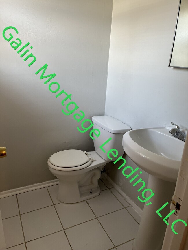 Building Photo - 102 Lucian Cir
