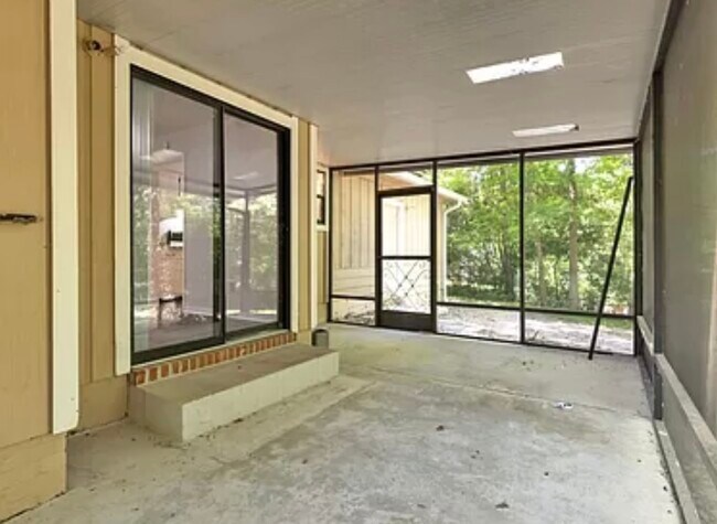 Building Photo - 3326 Lucky Debonair Trail