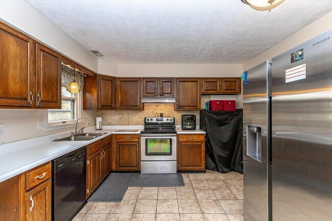 Building Photo - 3008 Tuscaloosa Ln
