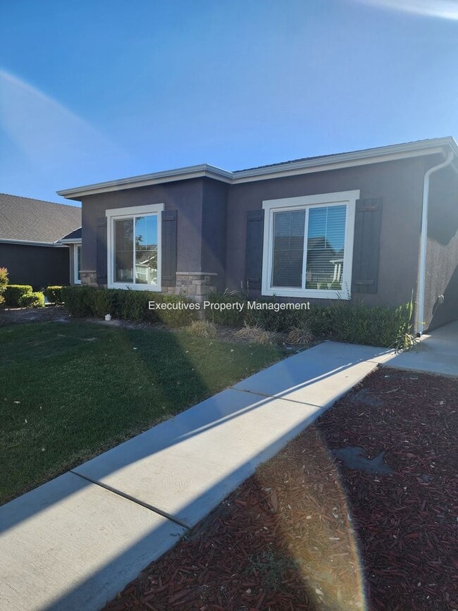 Primary Photo - 1705 Clearwater St