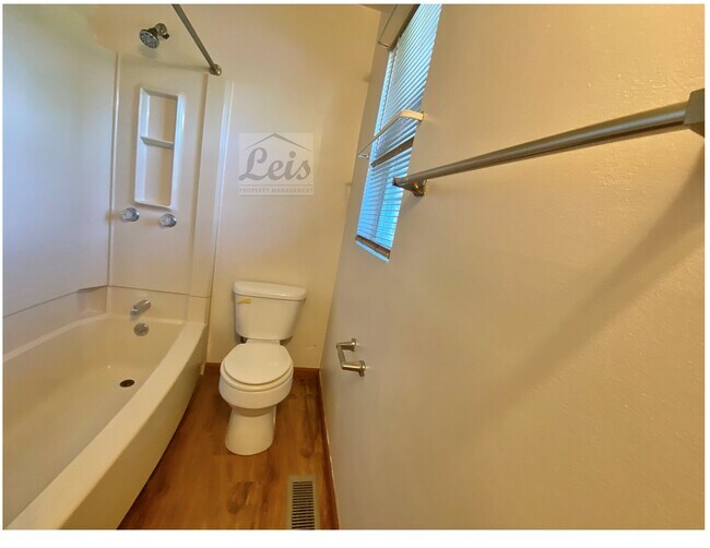 Building Photo - 113 Orchard Ave