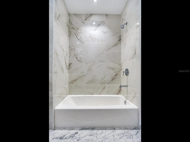 Building Photo - 3101 Bayshore Blvd