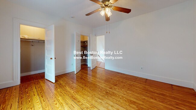 Building Photo - 66 Sagamore Ave