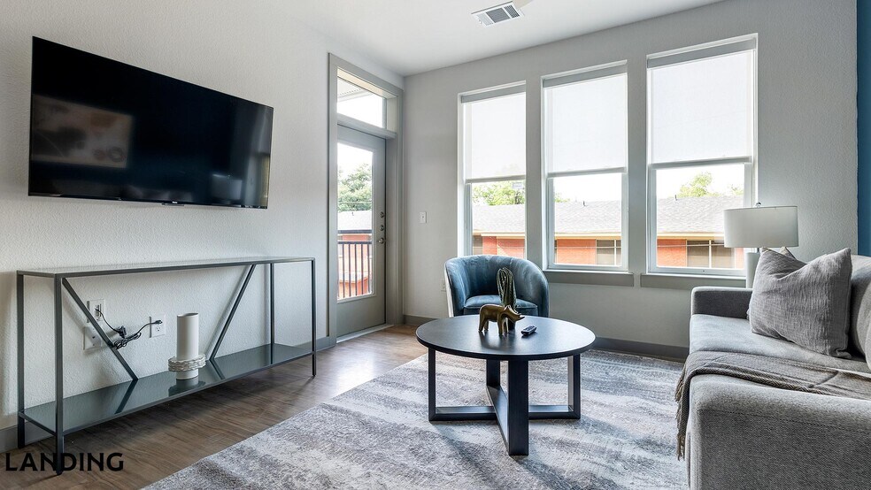 Building Photo - 3706 Goodwin Ave