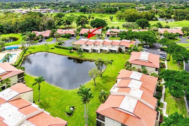 Building Photo - 8566 Casa Del Lago