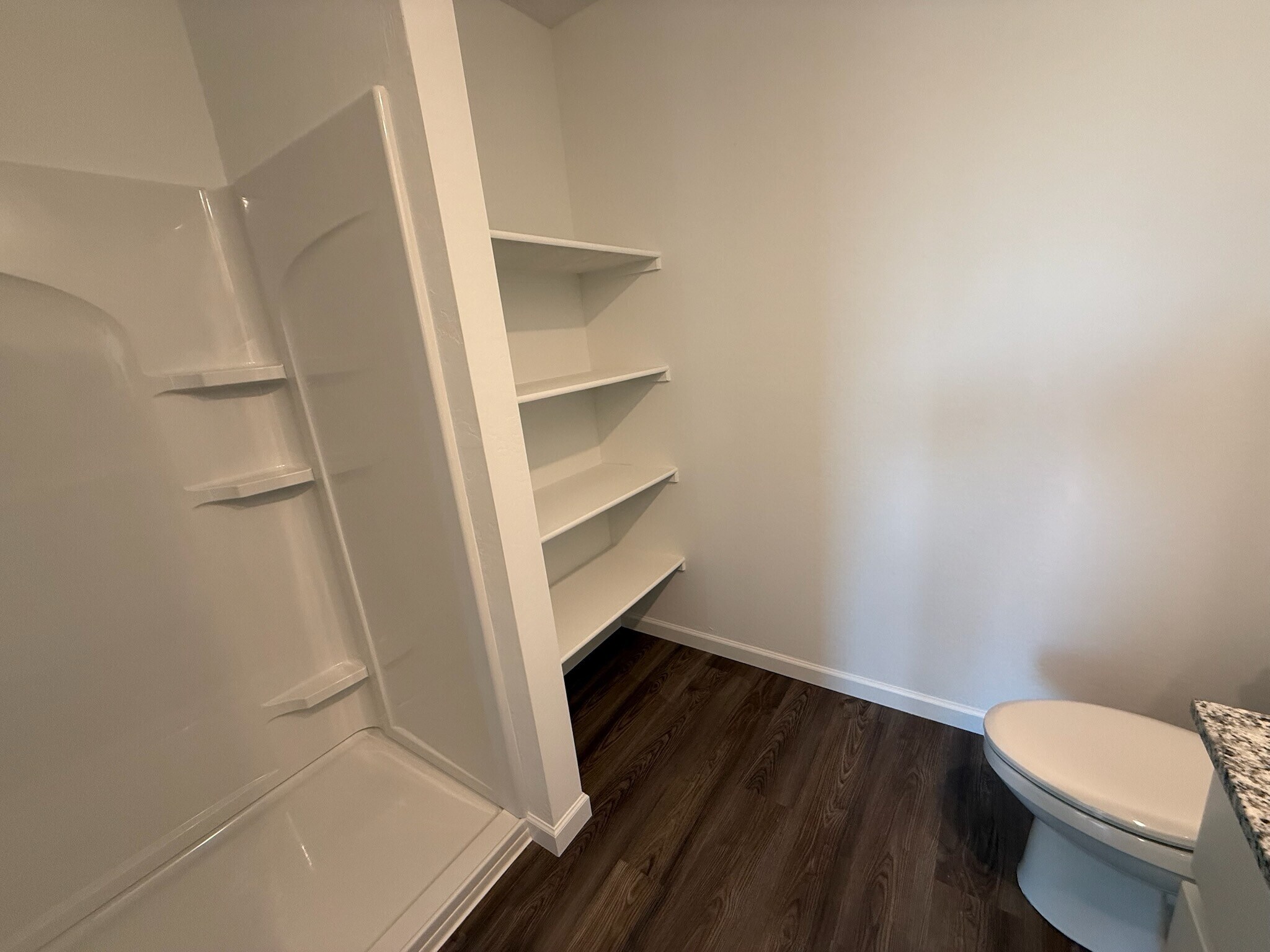 Building Photo - 729 Dylan Ct