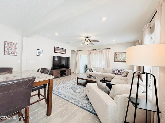 Building Photo - 1784 Mathews Manor Dr