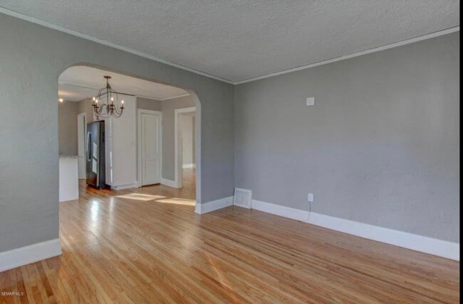 Building Photo - Single Family Home for Rent