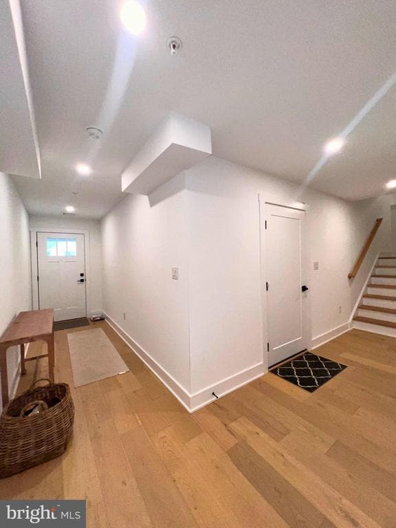 Building Photo - 986 Henry Ave