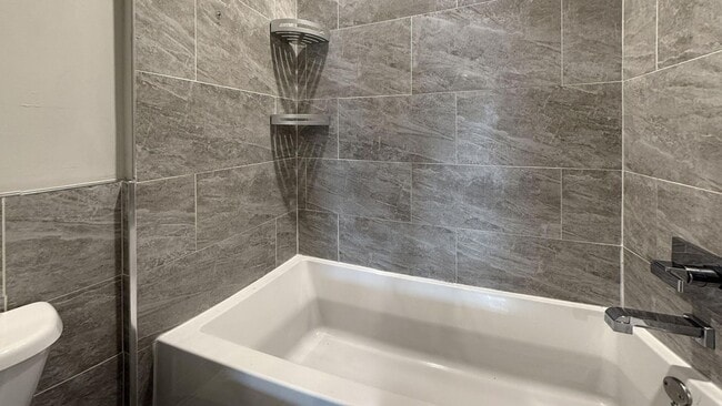 Building Photo - 1415 N 8th St