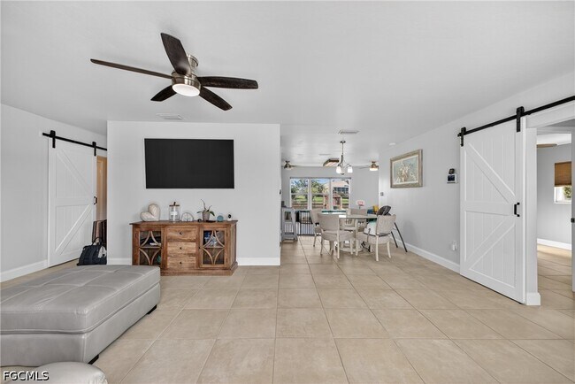 Building Photo - 27256 San Marino Dr