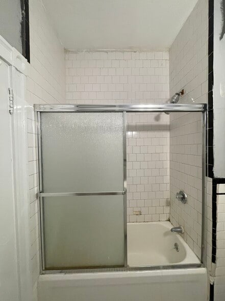 Building Photo - 11 Park