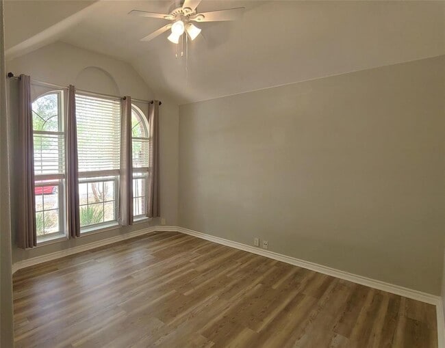 Building Photo - 10713 Sea Hero Ln