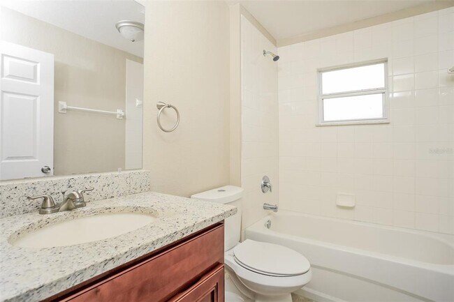 Building Photo - 1903 Ray Pl