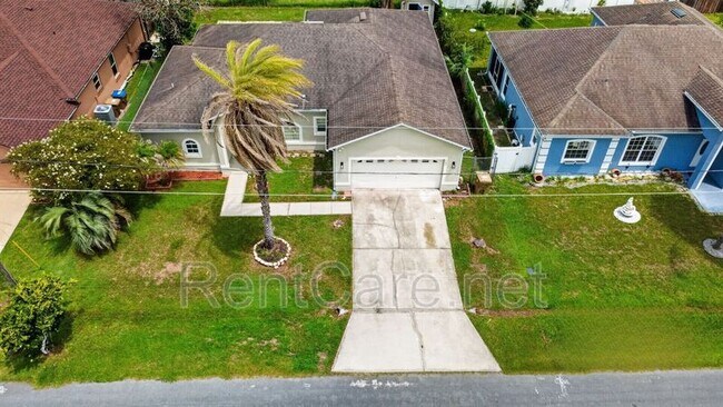Building Photo - 121 Aurelia Ct