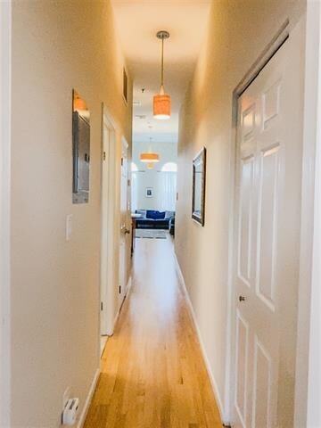 Building Photo - 420 Monroe St