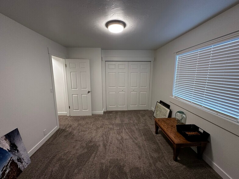 Building Photo - 6165 S 1300 E