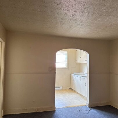 Building Photo - Downtown Front Royal 2 Bed, 1 Bath Apartment – Walk to Shops, Dining & Park