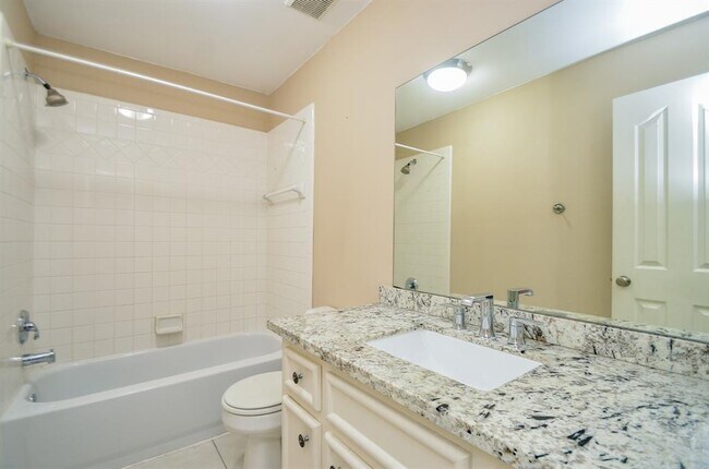 Building Photo - 1220 Birdsall St