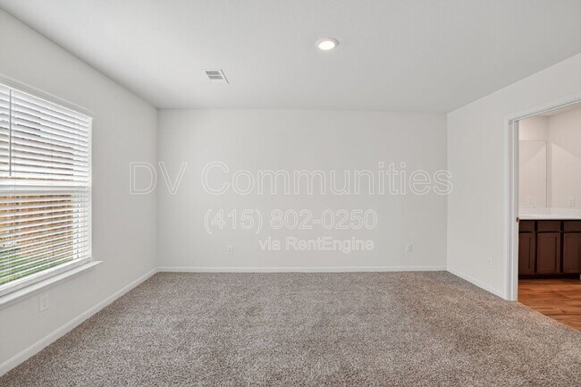Building Photo - 512 Albert Anthony St