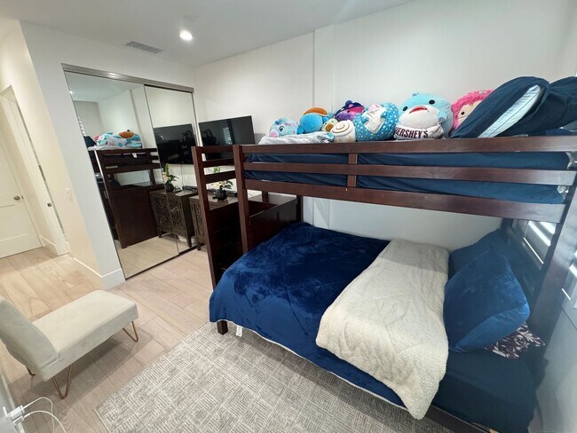 Building Photo - Luxury Coastal Living – Brand New Custom H...